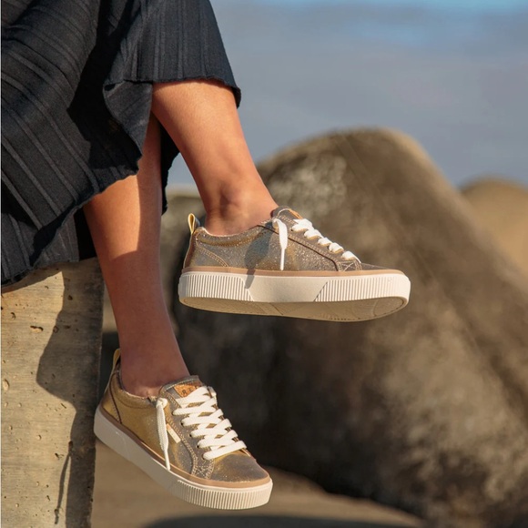 EUC Reef Lay Day dawn in champagne color.
Size 7. - Picture 2 of 10